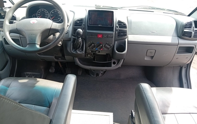 imagem-https://www.socarrao.com.br/sc-vehicle-images-prod/4187333/1790684390591-MTc5MDY4NDI1MjE0NzM3Nzg4OTUzMTU1MTk0ODEwNy5qcGc.jpg