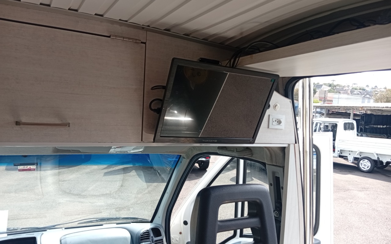 imagem-https://www.socarrao.com.br/sc-vehicle-images-prod/4187333/1790684391022-MTc5MDY4NDM0OTAxMzc4ODg5MTQ4NjkwNjIwMjM2LmpwZw.jpg
