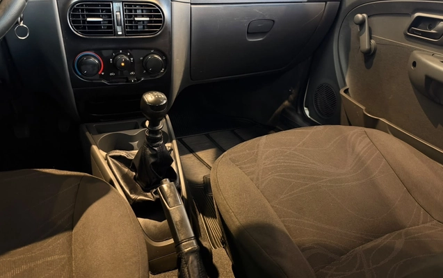 imagem-https://www.socarrao.com.br/sc-vehicle-images-prod/4187387/1790684302913-8148c58ddc3b4bd1bd231cdfb73c748d_1790370275354.jpg