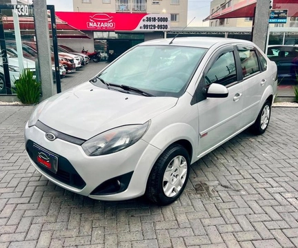 Ford Fiesta 2012 Prata — foto 1 de 3