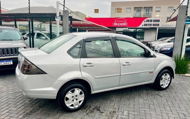 imagem-https://www.socarrao.com.br/sc-vehicle-images-prod/4187508/1790684629266-8241336_8_B_7987b30224.jpeg