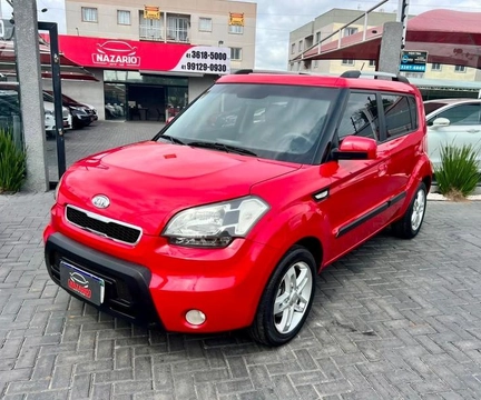 Kia SOUL 2010 Vermelho — foto 1 de 3