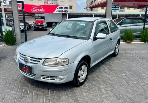 Volkswagen Gol City 1.0 Mi 8V 2p 2013 Prata — foto 1 de 3