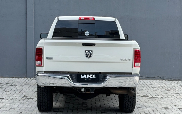 imagem-https://www.socarrao.com.br/sc-vehicle-images-prod/4187584/1790684720614-e818e76d-7dc7-4aa7-b227-a177c6037fc9.jpg
