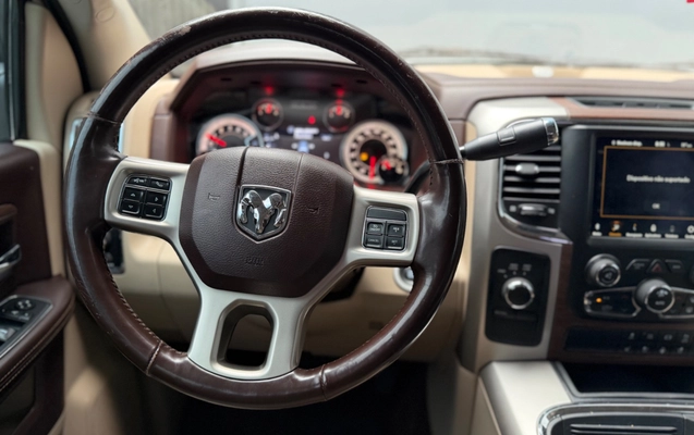 imagem-https://www.socarrao.com.br/sc-vehicle-images-prod/4187584/1790684720620-43e300bf-3303-4726-b6a8-46dcebc72a9f.jpg