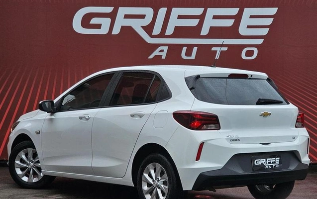 imagem-https://www.socarrao.com.br/sc-vehicle-images-prod/4187619/1790684818409-8501120_16_B_d39e2f8364.jpeg