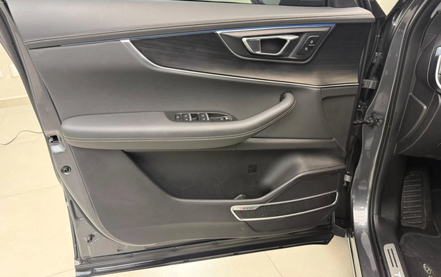imagem-https://www.socarrao.com.br/sc-vehicle-images-prod/4187902/1790685332196-003_4c84232c7b631cd7ba47ef7fada37597.jpeg