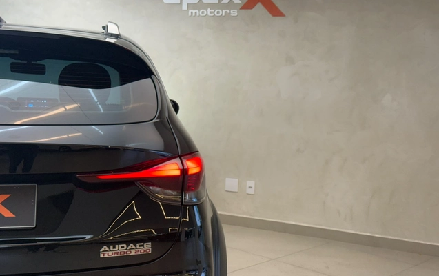 imagem-https://www.socarrao.com.br/sc-vehicle-images-prod/4187979/1790685468168-003_7d801278394baa4c26eba32f77d4c705.jpg