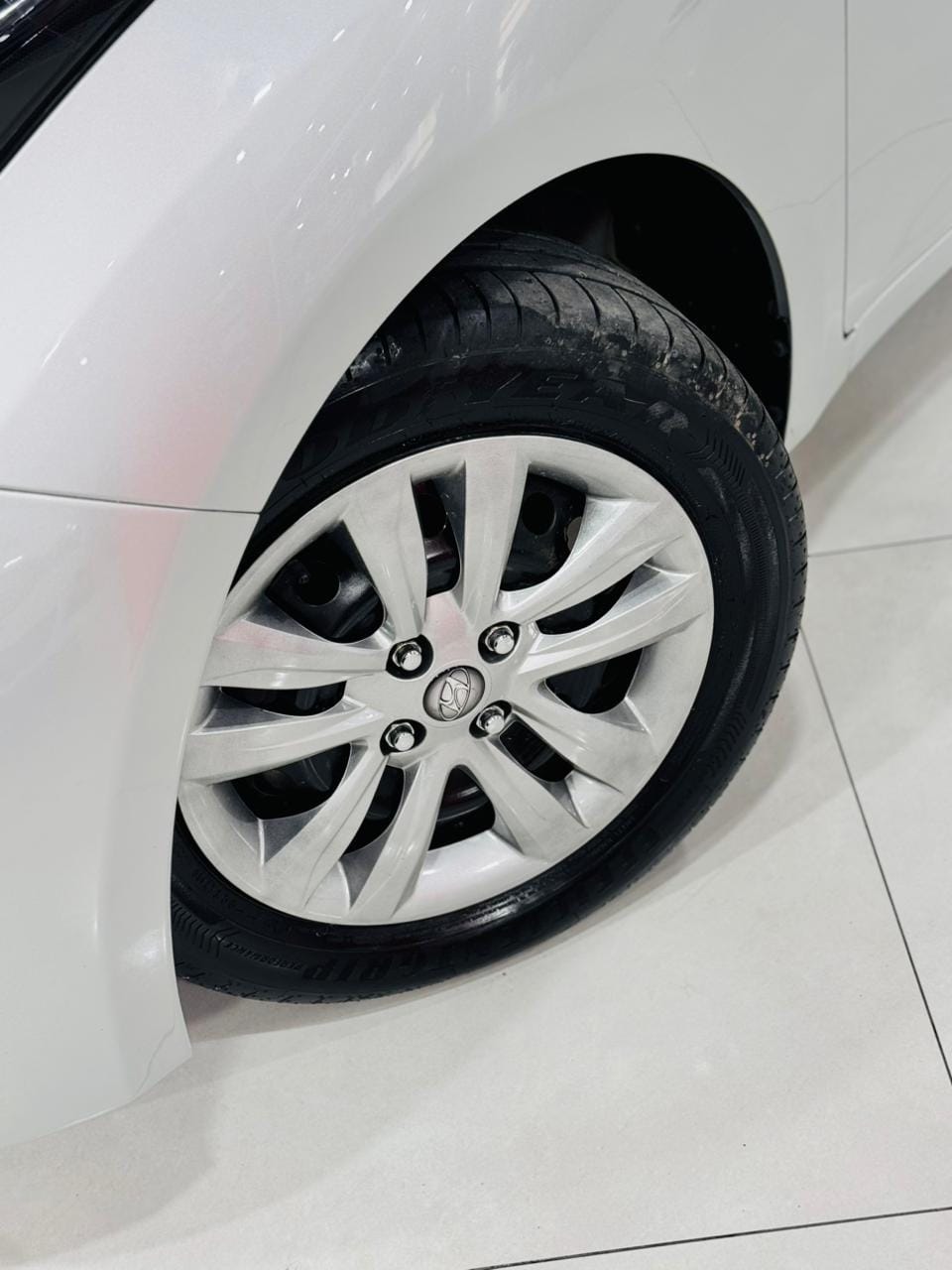 imagem-https://www.socarrao.com.br/sc-vehicle-images-prod/41881/1769988770494-7184090OR_1766511264_49_270.jpg