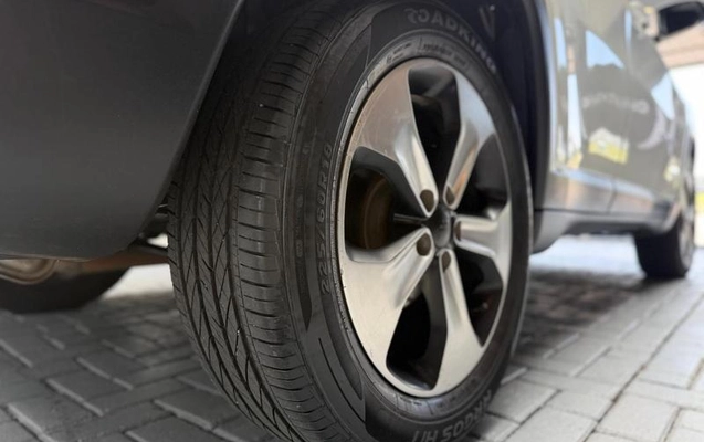 imagem-https://www.socarrao.com.br/sc-vehicle-images-prod/4188669/1790687052415-8516489_12_B_96f0f7807b.jpeg