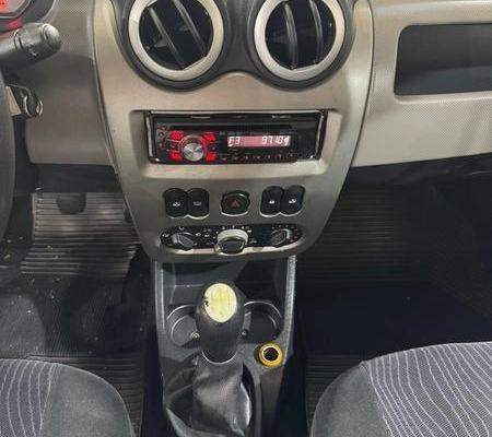 imagem-https://www.socarrao.com.br/sc-vehicle-images-prod/4188671/1790687066746-7344192_8_B_4a2f16241d.jpeg