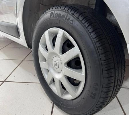 imagem-https://www.socarrao.com.br/sc-vehicle-images-prod/4188671/1790687066761-7344192_17_B_d571f38691.jpeg