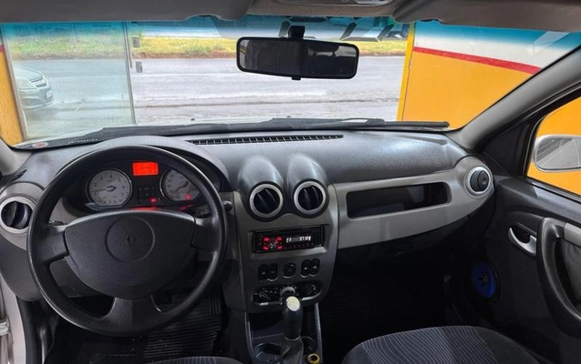 imagem-https://www.socarrao.com.br/sc-vehicle-images-prod/4188671/1790687066763-7344192_18_B_6f1fcf855d.jpeg