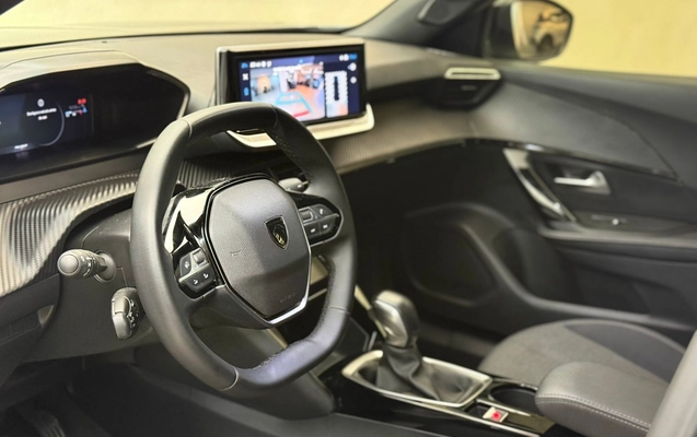 imagem-https://www.socarrao.com.br/sc-vehicle-images-prod/4188768/1790687188248-003_6a74e8ee23614f4055b50d26dd527fa8.jpeg