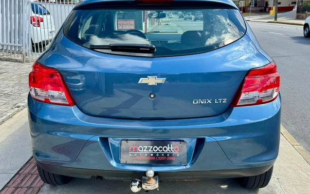 imagem-https://www.socarrao.com.br/sc-vehicle-images-prod/41889/1778703369620-003_182f1629a48ee93457134e0dd6573d12.jpeg