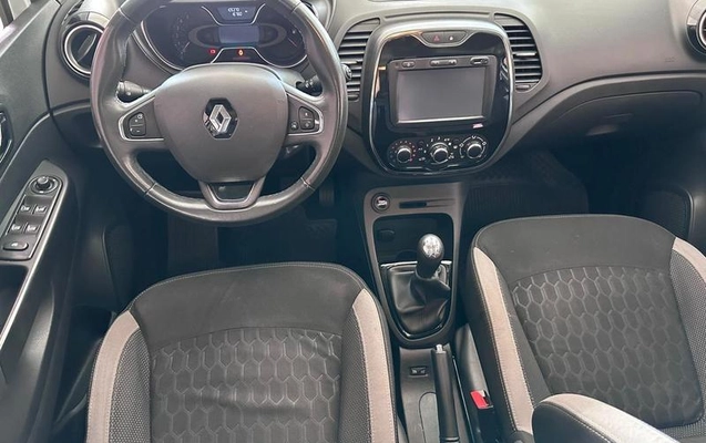 imagem-https://www.socarrao.com.br/sc-vehicle-images-prod/4188933/1790687494500-7930357_1_B_2d61bd4100.jpeg