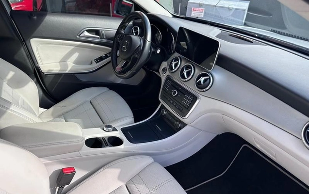 imagem-https://www.socarrao.com.br/sc-vehicle-images-prod/4188957/1790687643868-7876056_11_B_a20d0f77cf.jpeg