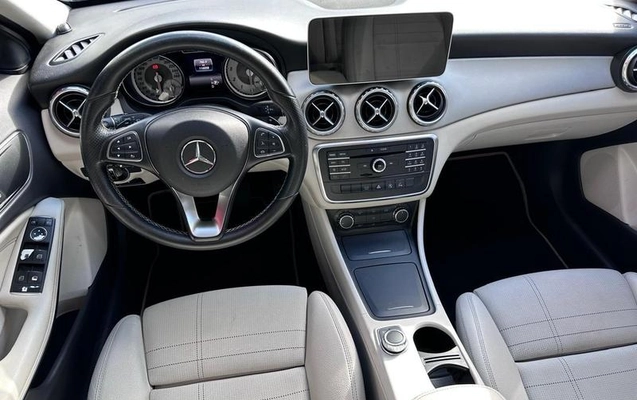 imagem-https://www.socarrao.com.br/sc-vehicle-images-prod/4188957/1790687643869-7876056_11_B_28946ff03f.jpeg