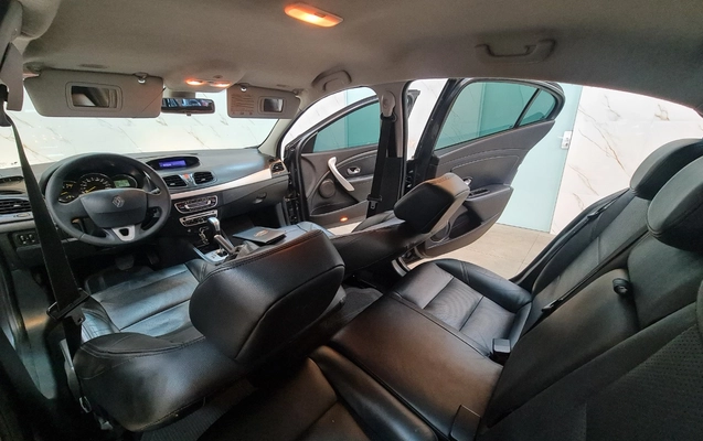 imagem-https://www.socarrao.com.br/sc-vehicle-images-prod/4188966/1790687699605-OSAoNikuanBn.jpg