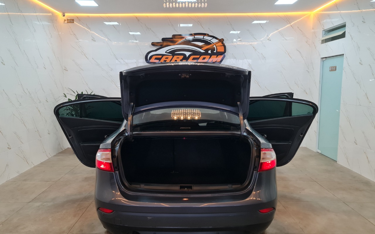 imagem-https://www.socarrao.com.br/sc-vehicle-images-prod/4188966/1790687700253-MTMgKDUpLmpwZw.jpg