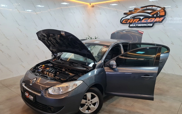 imagem-https://www.socarrao.com.br/sc-vehicle-images-prod/4188966/1790687700547-MTUgKDYpLmpwZw.jpg