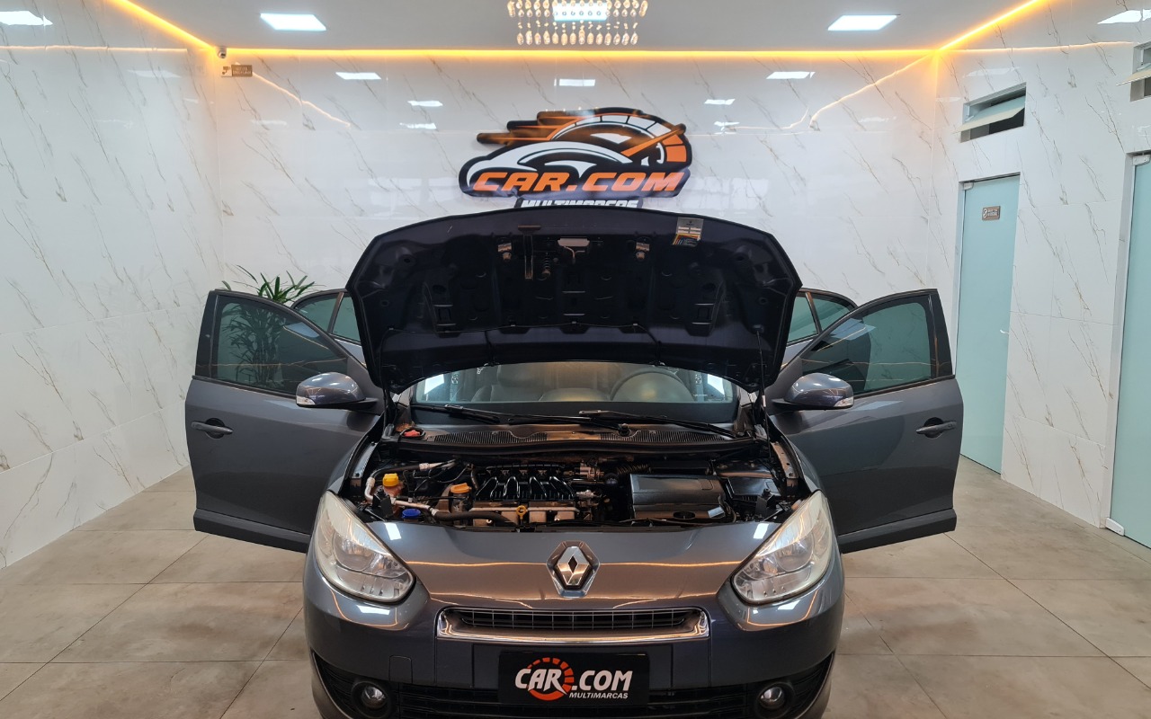 imagem-https://www.socarrao.com.br/sc-vehicle-images-prod/4188966/1790687700697-MTYgKDQpLmpwZw.jpg