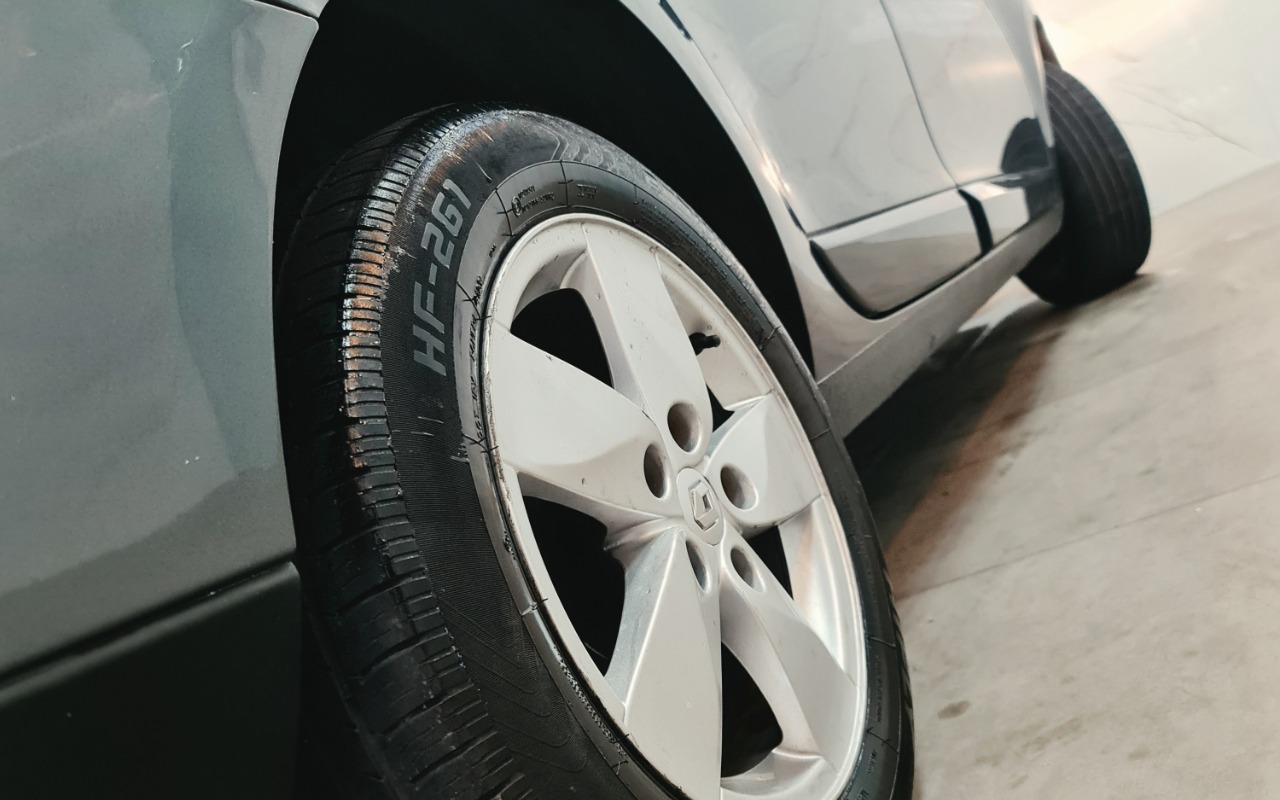 imagem-https://www.socarrao.com.br/sc-vehicle-images-prod/4188966/1790687701018-MTggKDQpKDEpLmpwZw.jpg