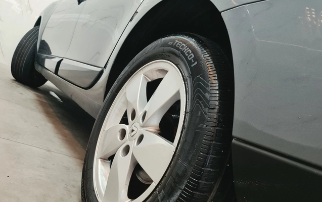 imagem-https://www.socarrao.com.br/sc-vehicle-images-prod/4188966/1790687701205-MTkgKDQpLmpwZw.jpg