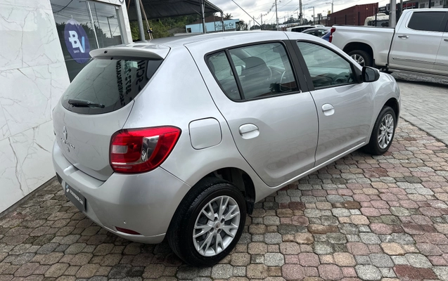 imagem-https://www.socarrao.com.br/sc-vehicle-images-prod/4189011/1790687783345-e704fe2b8b834098918cc68359985f78_1790687452643.jpg
