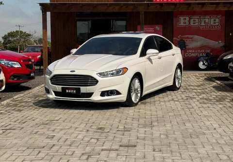 Ford Fusion 2016 Branco — foto 1 de 3