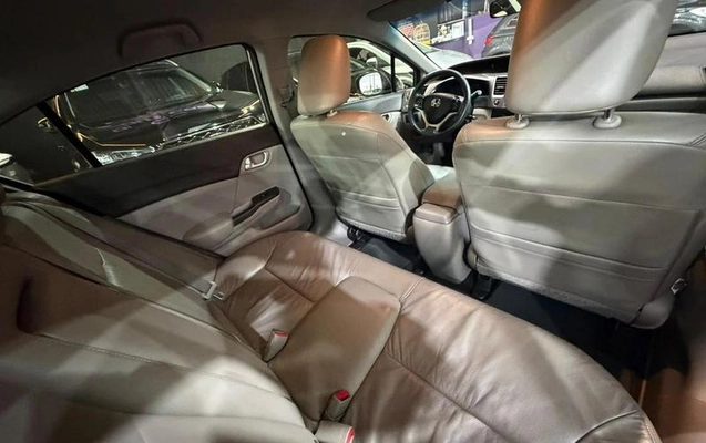 imagem-https://www.socarrao.com.br/sc-vehicle-images-prod/4189369/1790954488567-8502982_14_B_d5f4c710a1.jpeg
