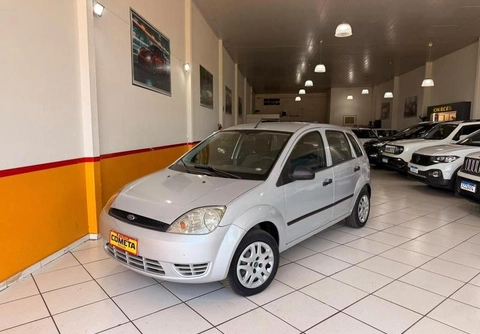 Ford Fiesta 2005 Prata — foto 1 de 3