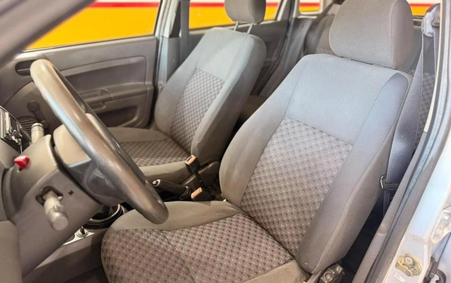 imagem-https://www.socarrao.com.br/sc-vehicle-images-prod/4189370/1790688576399-8448938_15_B_ef708f1a1b.jpeg