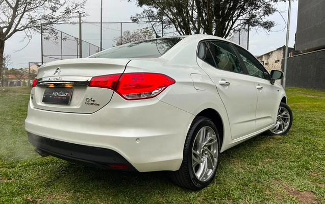imagem-https://www.socarrao.com.br/sc-vehicle-images-prod/4189474/1790688737420-V2hhdHNBcHAgSW1hZ2UgMjAyNi0wOS0yOSBhdCAxMC4yNC40MS5qcGVn.jpeg