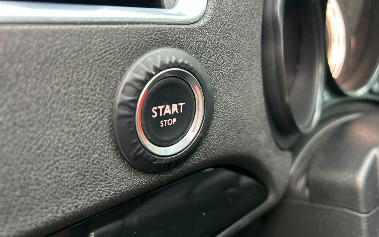 imagem-https://www.socarrao.com.br/sc-vehicle-images-prod/4189474/1790688738062-V2hhdHNBcHAgSW1hZ2UgMjAyNi0wOS0yOSBhdCAxMC4yNi4wNiAoNikuanBlZw.jpeg