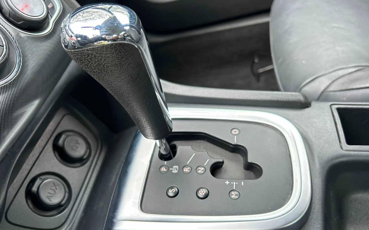 imagem-https://www.socarrao.com.br/sc-vehicle-images-prod/4189474/1790688738191-V2hhdHNBcHAgSW1hZ2UgMjAyNi0wOS0yOSBhdCAxMC4yNi4wNyAoMSkuanBlZw.jpeg