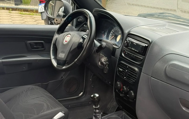 imagem-https://www.socarrao.com.br/sc-vehicle-images-prod/4189551/1790689073148-qk7O3EFlqep5MH2Ahz7sp7qzMbEBoAdB.jpg