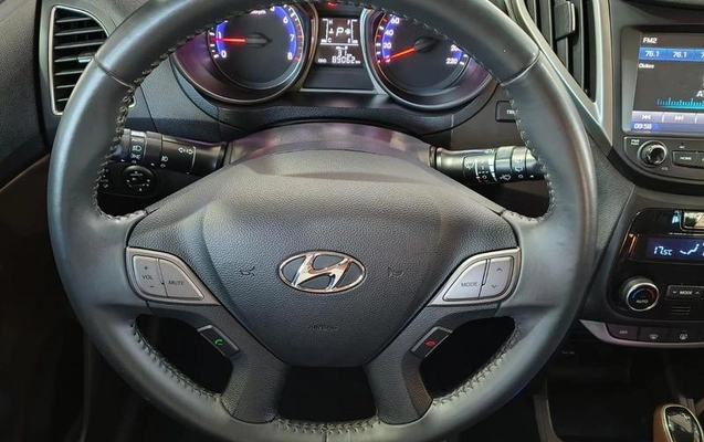 imagem-https://www.socarrao.com.br/sc-vehicle-images-prod/4189556/1790689198559-8452203_19_B_3f4bb1d795.jpeg