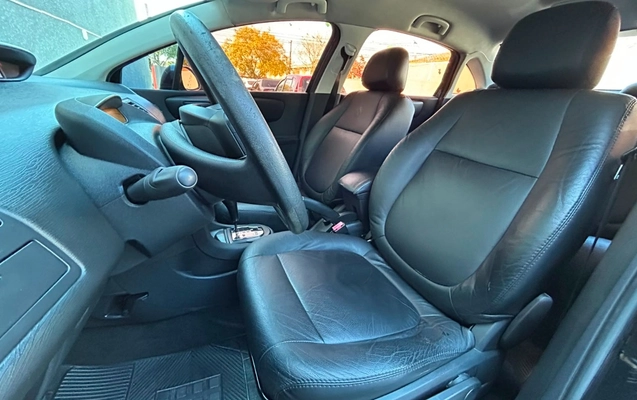 imagem-https://www.socarrao.com.br/sc-vehicle-images-prod/4189824/1790689615340-V2hhdHNBcHAgSW1hZ2UgMjAyNi0wOS0yOSBhdCAxMC40MC40OCAoMikuanBlZw.jpeg