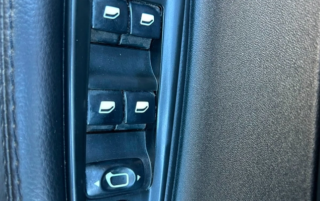 imagem-https://www.socarrao.com.br/sc-vehicle-images-prod/4189824/1790689615499-V2hhdHNBcHAgSW1hZ2UgMjAyNi0wOS0yOSBhdCAxMC40MC40OCAoNCkuanBlZw.jpeg