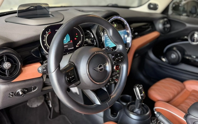 imagem-https://www.socarrao.com.br/sc-vehicle-images-prod/4189837/1791898282220-348c6005-6b93-49b7-82b2-6b700fa96730.jpg