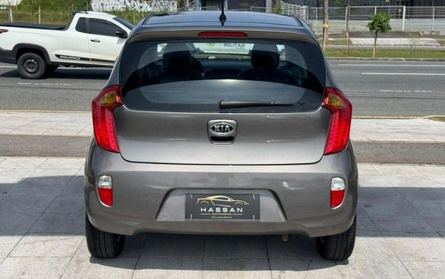imagem-https://www.socarrao.com.br/sc-vehicle-images-prod/4189859/1790711320926-8523514_4_B_40b7a435cf.jpeg