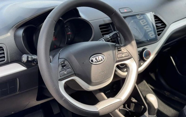 imagem-https://www.socarrao.com.br/sc-vehicle-images-prod/4189859/1790711320938-8523514_7_B_4c0f94cac6.jpeg