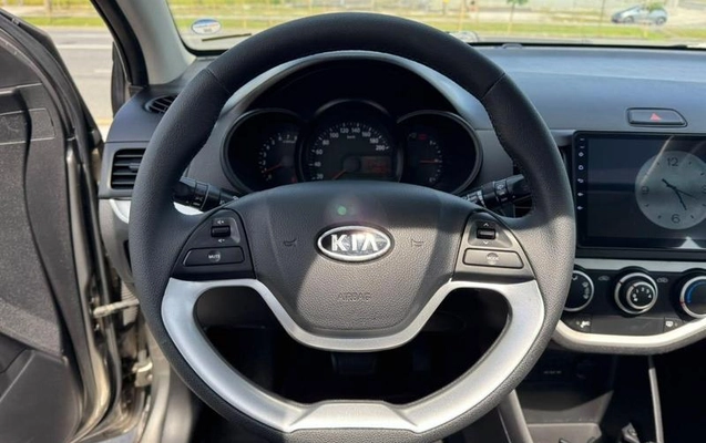 imagem-https://www.socarrao.com.br/sc-vehicle-images-prod/4189859/1790711320942-8523514_18_B_a1897b9df1.jpeg