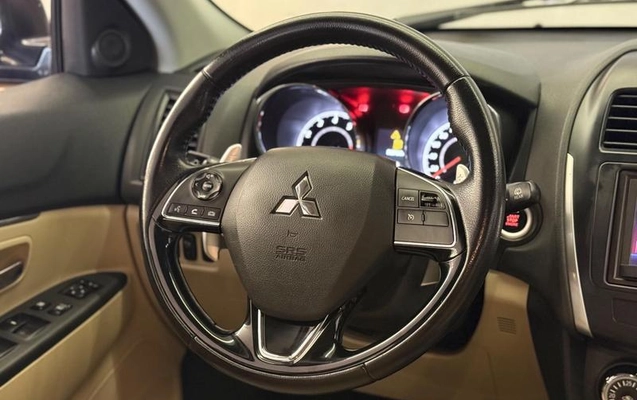 imagem-https://www.socarrao.com.br/sc-vehicle-images-prod/4190130/1790690520663-8523976_5_B_d227ce8662.jpeg