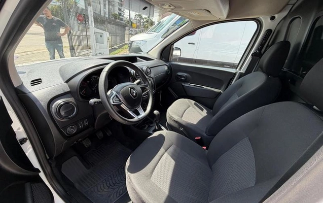 imagem-https://www.socarrao.com.br/sc-vehicle-images-prod/4190147/1790966060222-8524140_6_B_6b7c073065.jpeg