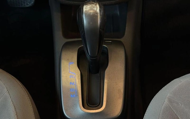 imagem-https://www.socarrao.com.br/sc-vehicle-images-prod/4190149/1790690700464-8481363_13_B_8d595eb2a9.jpeg