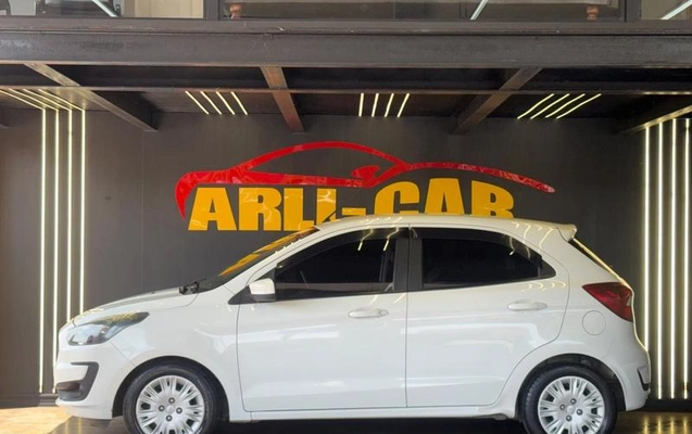 imagem-https://www.socarrao.com.br/sc-vehicle-images-prod/4190411/1790777343766-8523669_8_B_5ed960fe35.jpeg