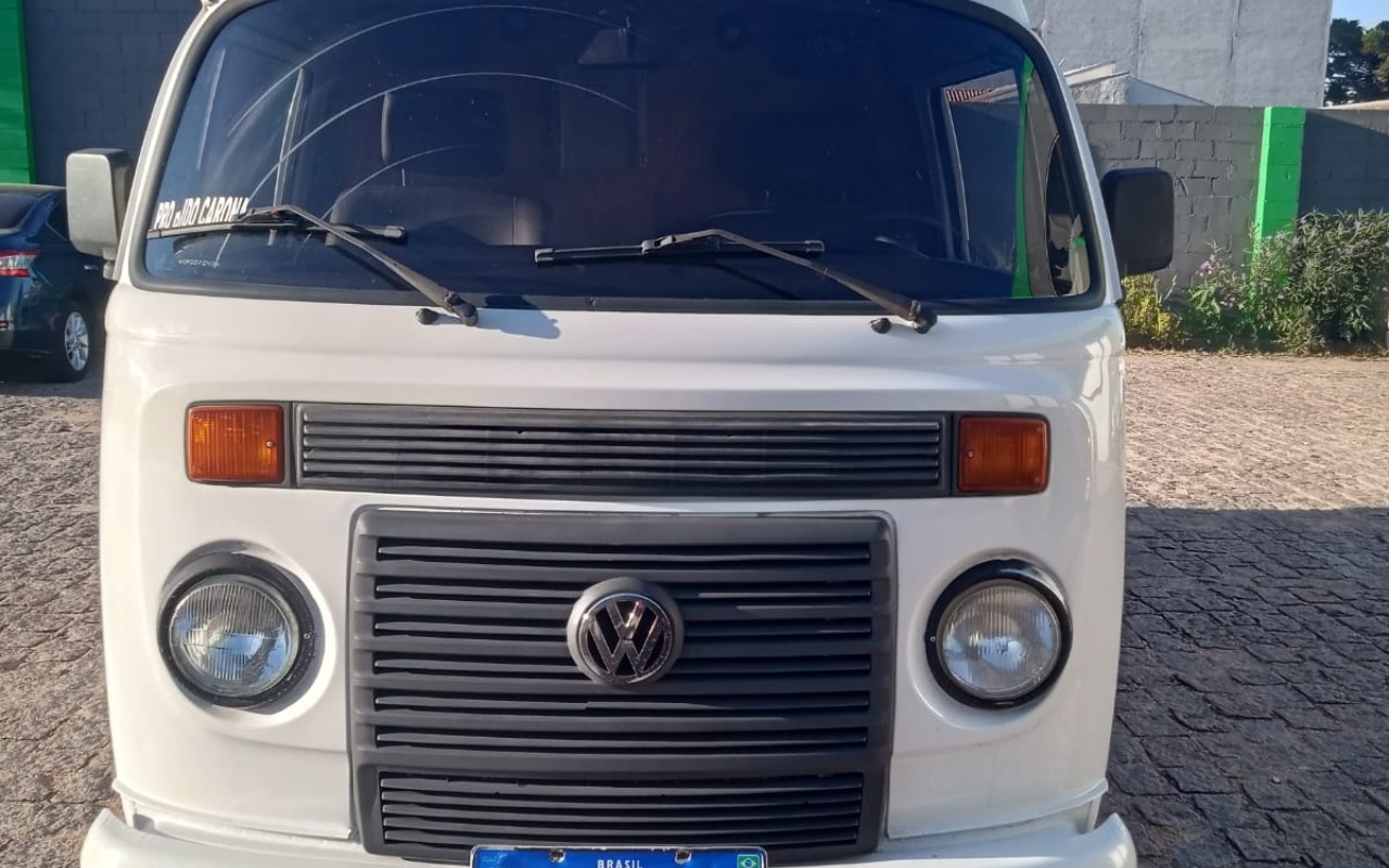 Volkswagen Kombi 2014 Branco — foto 1 de 3