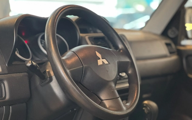 imagem-https://www.socarrao.com.br/sc-vehicle-images-prod/4190486/1790705439507-6c2e995d-2273-476b-91c1-7e3d82a4938a.jpg
